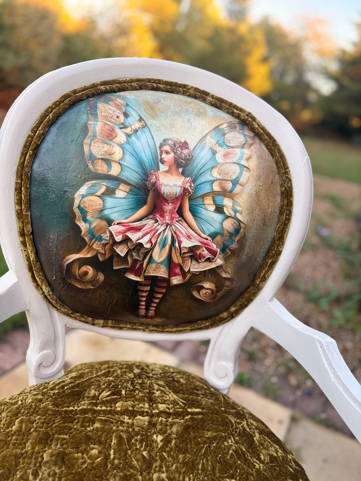 Chair Fest Weekend – Upholstery & Painting Workshop - Saturday 21st & Sunday 22nd November 10-5 pm approx .