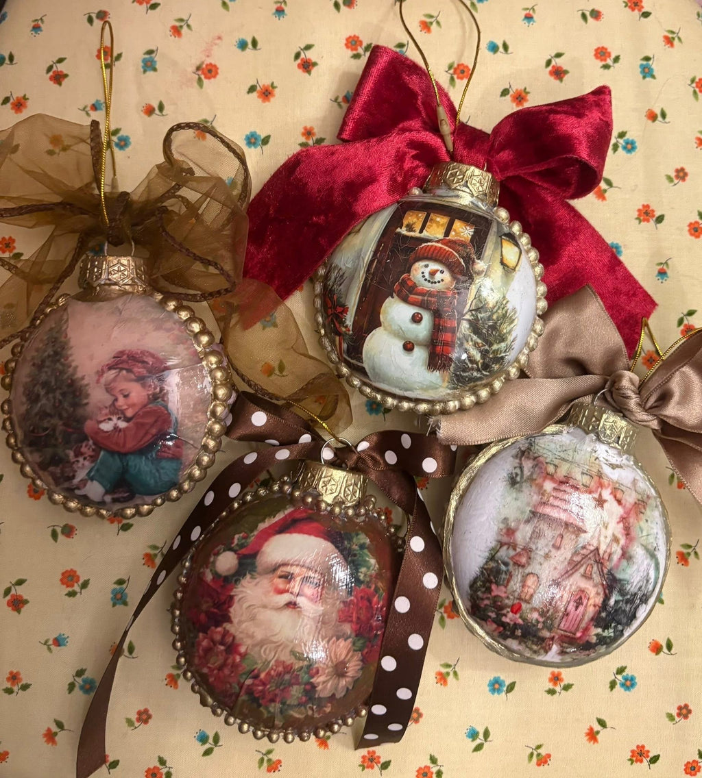 🎄 Christmas Bauble Workshop - Saturday 28th November | 10.00am–12.30pm