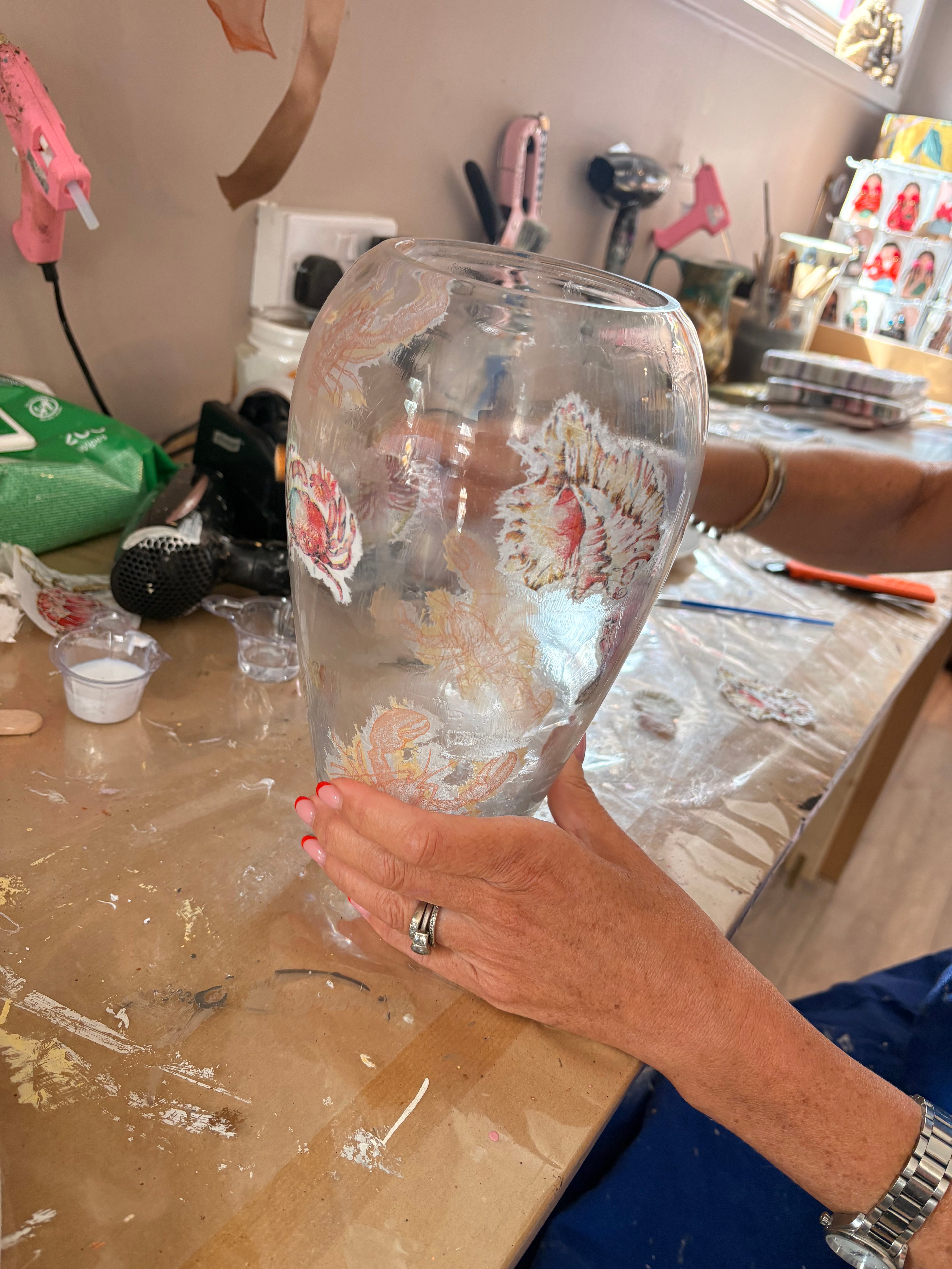 ✨ Reverse Glass Decoupage Masterclass Wednesday 18th November 2026 11-2pm
