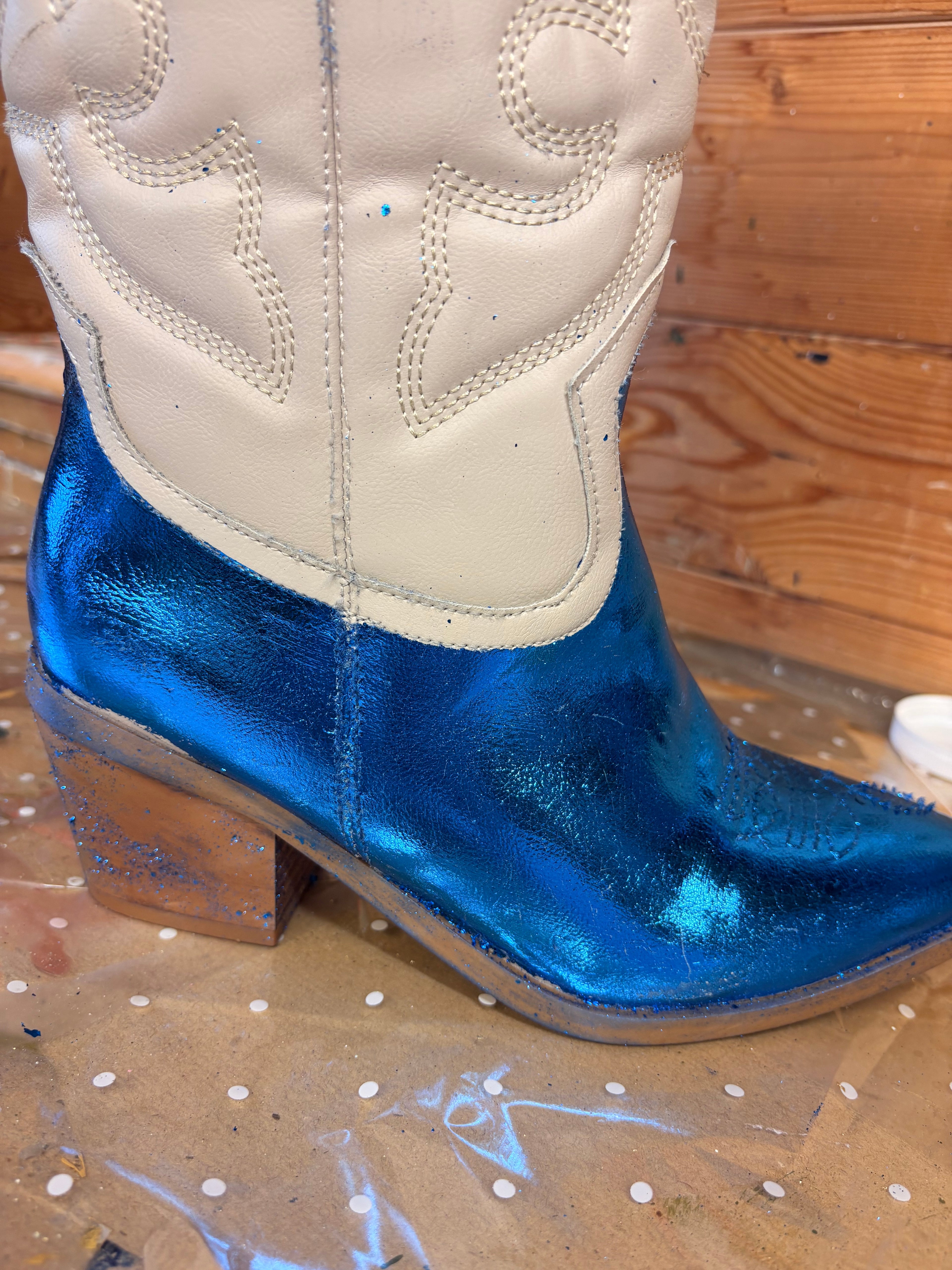 ✨ Walk This Way Workshop ✨👢 Saturday 11th July - 9.30-12/12.30pm