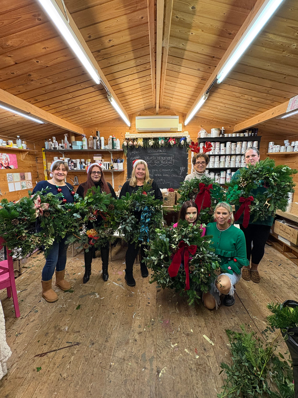 Christmas Wreath Workshop 🎄

Wednesday 9th December | 6.30 –9.30pm