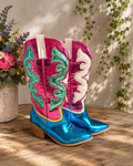 ✨ Walk This Way Workshop ✨👢 Saturday 11th July - 9.30-12/12.30pm