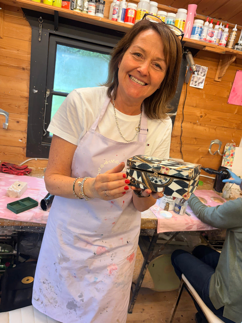 Decorative Effects Half Day Workshop

Saturday 25th July | 10-2pm approx.)