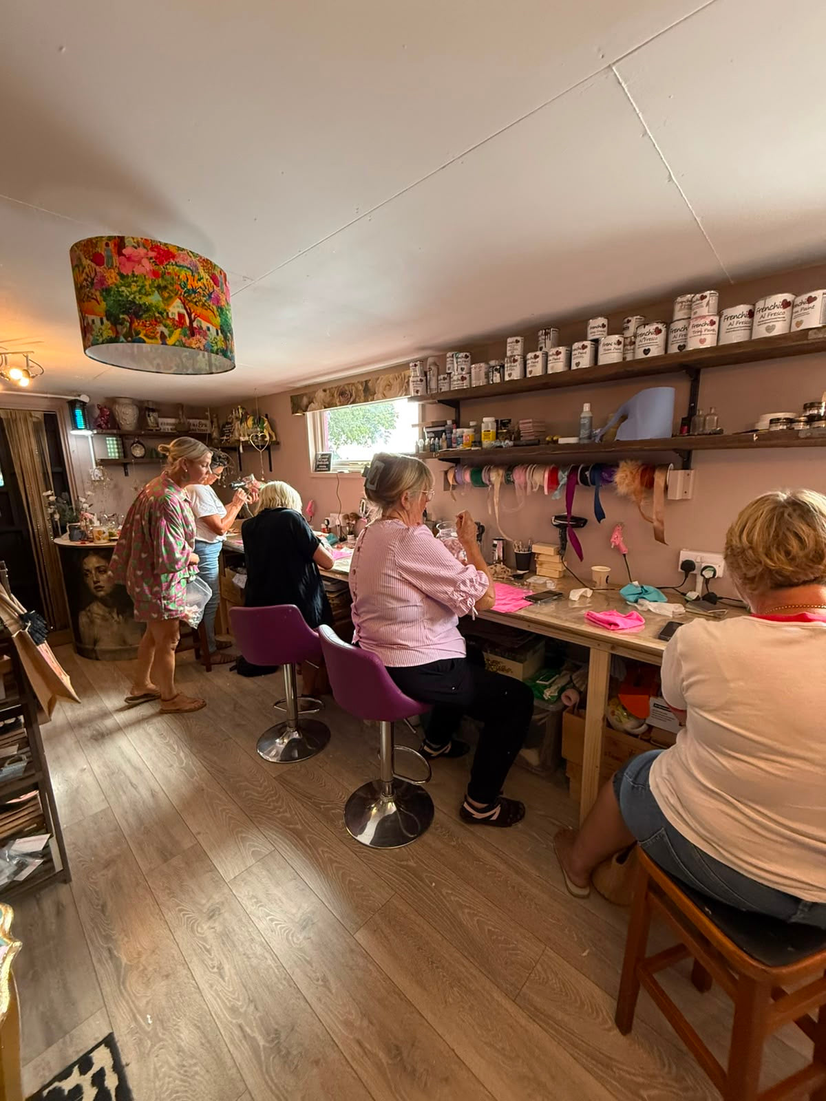 ✨ Reverse Glass Decoupage Masterclass 🍓 Friday 11th December 10-1pm