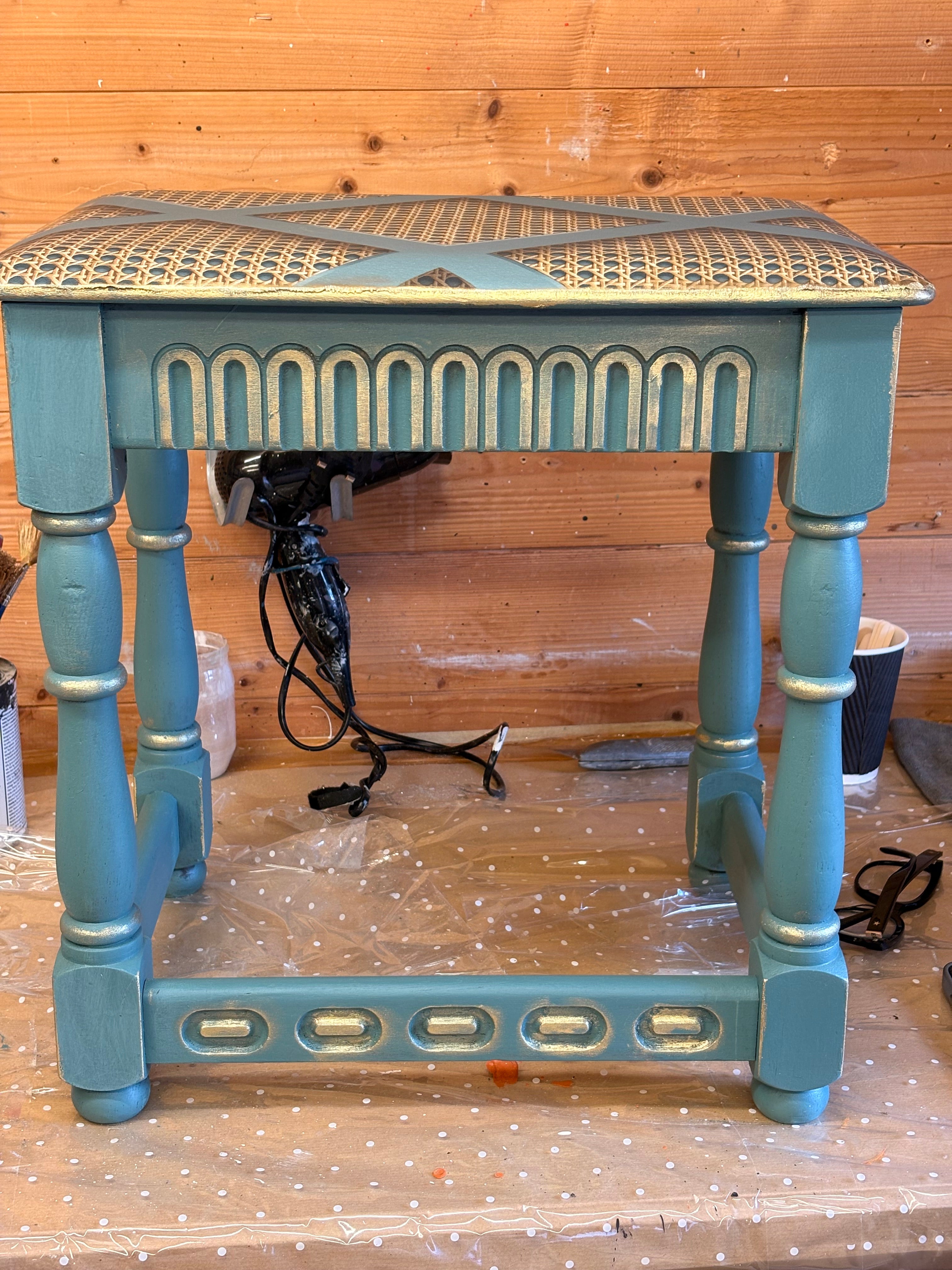 Beginner’s Upcycling Furniture Workshop -Full Day. Sunday 6th December 10.30-1630