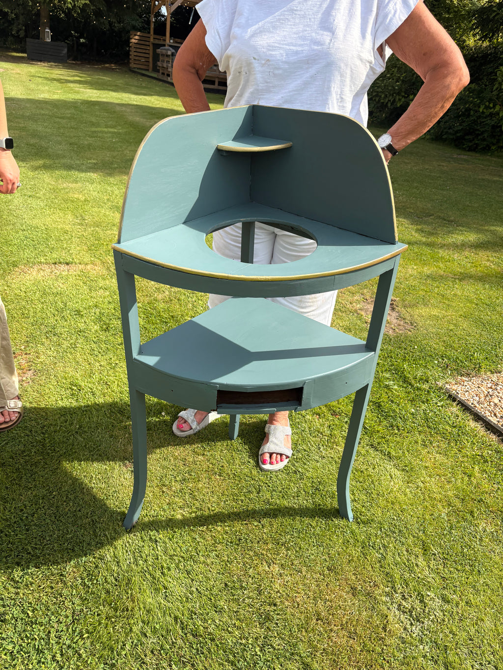 Beginner’s Upcycling Furniture Workshop -Full Day. Sunday 6th December 10.30-1630